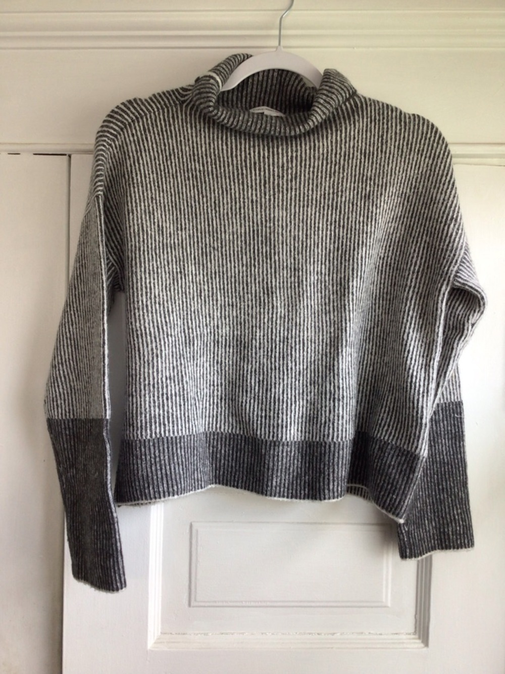 Calvin Klein Two-Tone Ribbed Turtleneck Sweater in Light Gray and Dark Gray